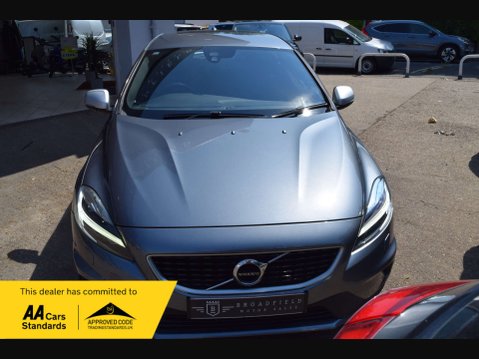 Volvo V40 2.0 V40 R-Design D2 5dr 8