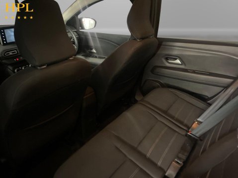 Dacia Jogger 1.6 Hybrid Expression MPV 5dr Petrol Hybrid Auto Euro 6 (s/s) (140 ps) Allo 19