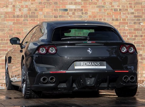 Ferrari GTC4 Lusso 3