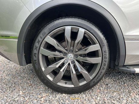 Volkswagen Tiguan 2.0 Tiguan R-Line TDI BlueMotion Technology 4Motion Semi-Auto 4WD 5dr 14
