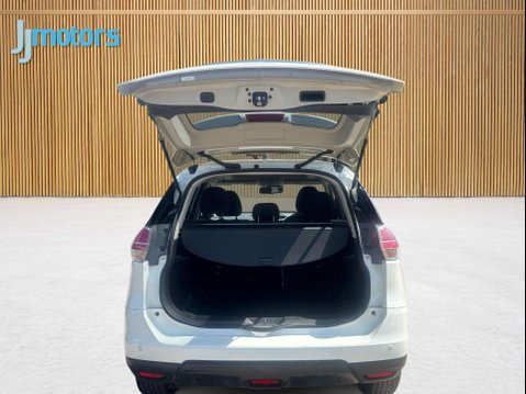 Nissan X-Trail 1.6 dCi Acenta SUV 5dr Diesel XTRON Euro 6 (s/s) (130 ps) 29