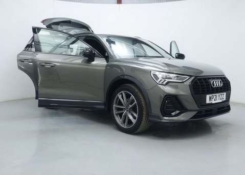 Audi Q3 1.5 TFSI CoD 35 Black Edition SUV 5dr Petrol S Tronic Euro 6 (s/s) (150 ps) 53