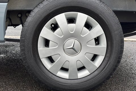 Mercedes-Benz Sprinter 315 Cdi Premium 9g-Tronic Mwb Lr Panel Van 30