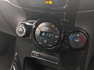 Ford Fiesta TITANIUM 22