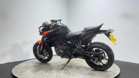 KTM Duke 2021 12K PROJECT BIKE SUPERMOTO SPARES OR REPAIR 890CC 5