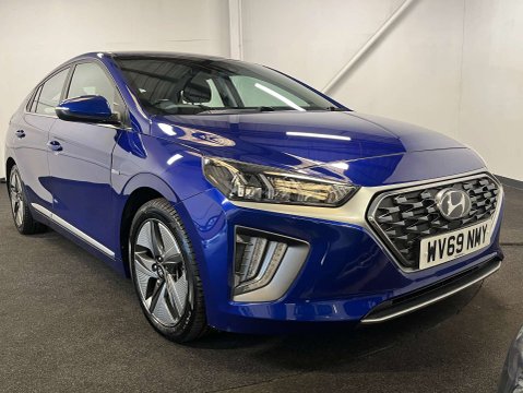 Hyundai IONIQ 1.6 IONIQ First Edition FHEV Semi-Auto 5dr 4
