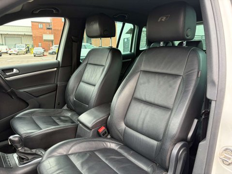 Volkswagen Tiguan 2.0 Tiguan R-Line TDI BlueMotion Technology 4Motion Semi-Automatic 4WD 5dr 40