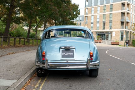 Jaguar Mark II Fixed Head Coupé 6