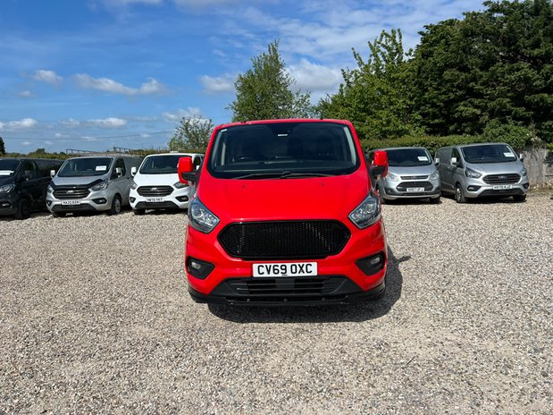 Ford Transit Custom SWB L1H1 (SOLD) Limited 300 Air Con Alloys Sensors EURO 6 3