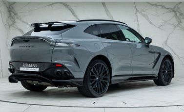 Aston Martin DBX 707 3