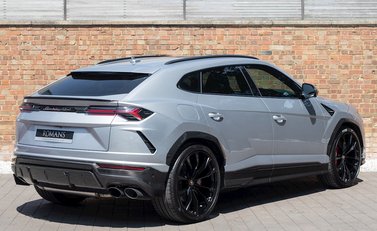 Lamborghini Urus 7