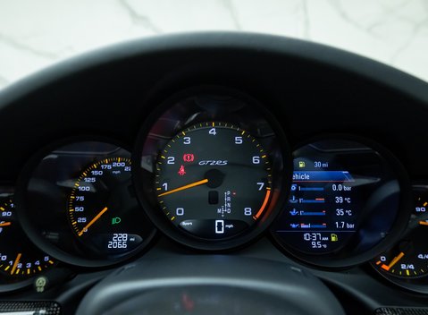 Porsche 911 GT2 RS (991) 20