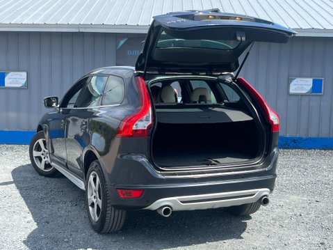 Volvo XC60 2.4 D5 R-Design Nav Geartronic AWD Euro 5 5dr 52