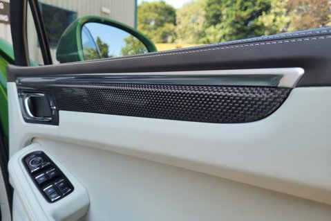 Porsche Macan PDK 25