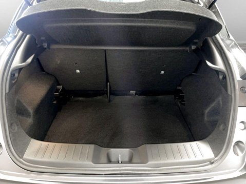 Nissan Juke 1.0 DIG-T N-Connecta SUV 5dr Petrol Manual Euro 6 (s/s) (114 ps) Air Con - 42