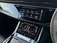 Audi Q8 RS TFSI QUATTRO VORSPRUNG MHEV 64