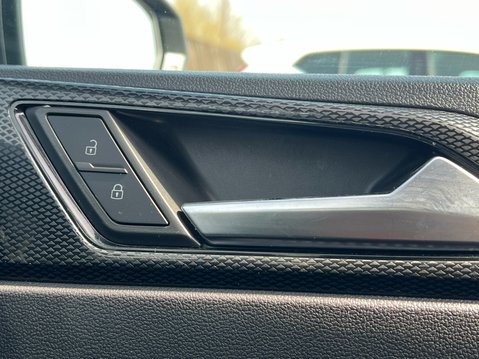 Volkswagen Polo LIFE TSI DSG 37