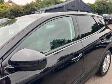 Vauxhall Grandland X 1.2 Turbo SE Auto Euro 6 (s/s) 5dr 15
