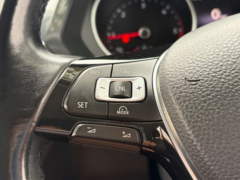 Volkswagen Tiguan 2.0 Tiguan SE Nav TDI BlueMotion Technology 5dr 41