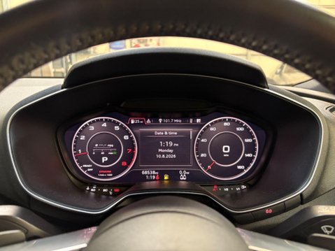 Audi TT 2.0 TFSI S line S Tronic Euro 6 (s/s) 3dr 23