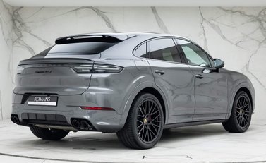 Porsche Cayenne GTS Coupé 26