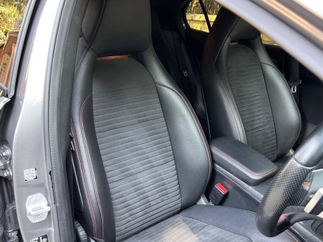 Mercedes-Benz GLA 2.1 GLA220d AMG Line 7G-DCT 4MATIC Euro 6 (s/s) 5dr 17