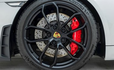 Porsche 718 Boxster Spyder 11