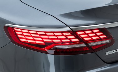 Mercedes-Benz S Class AMG S 63 Coupe 32