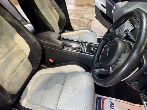 Jaguar XE 2.0 XE R-Sport D Auto 4dr 73