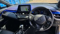 Toyota C-HR 1.8 VVT-h Dynamic SUV 5dr Petrol Hybrid CVT Euro 6 (s/s) (122 ps) 44