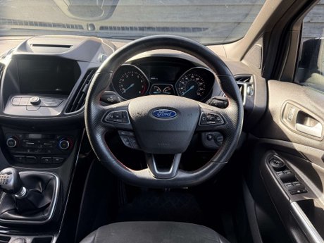Ford Kuga 1.5 Kuga ST-Line 5dr 39