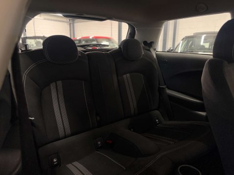 Mini Hatch 2.0 Cooper S Auto 3dr 16
