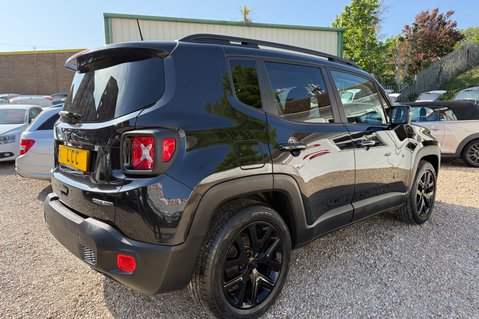 Jeep Renegade 1.0T NIGHT EAGLE STUNNING CAR! SAT NAV..CRUISE CONTROL..AIR CON.STUNNING 11