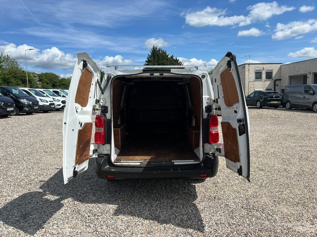 Citroen Dispatch XLWB L3H1 Enterprise 1400 Air Con Camera Sensors EURO 6 NO VAT 11