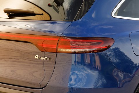 Mercedes-Benz EQC EQC 400 4MATIC AMG LINE PREMIUM PLUS 10