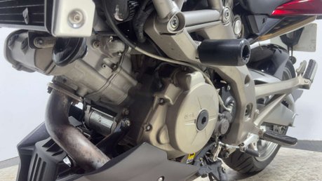 Aprilia Shiver GT 2011 ONLY 20K 1 OWNER NEW MOT VERY CLEAN SUPERMOTO 750CC 18