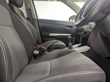 Suzuki Vitara 1.6 Vitara SZ-T 5dr 29