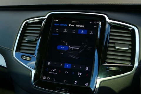 Volvo XC90 2.0 XC90 + B5 MHEV AWD Auto 4WD 5dr 41