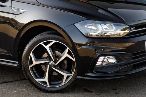 Volkswagen Polo R-LINE TSI 11