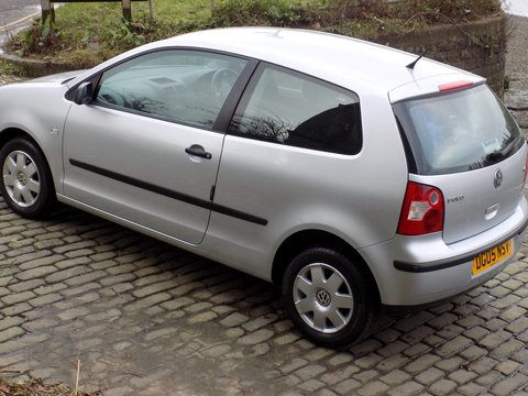 Volkswagen Polo TWIST Automatic 2