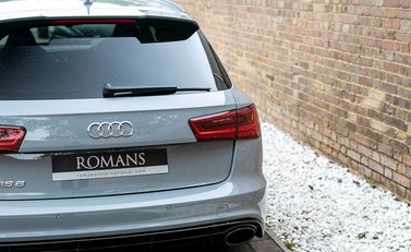 Audi RS6 Avant Performance 28
