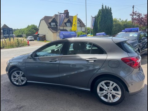 Mercedes-Benz A Class 1.5 A180d Sport (Premium) 7G-DCT Euro 6 (s/s) 5dr 4