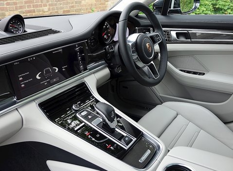 Porsche Panamera Turbo 9