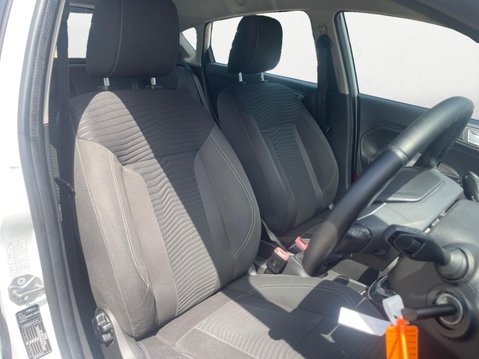 Ford Fiesta 1.0T EcoBoost Zetec Euro 6 (s/s) 5dr 11