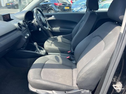Audi A1 1.0 TFSI SE S Tronic Euro 6 (s/s) 3dr 23
