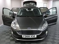 Ford Fiesta TITANIUM 7