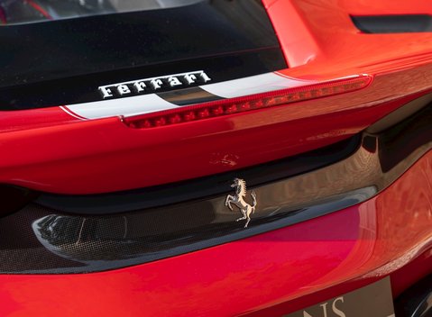 Ferrari 488 Pista 28