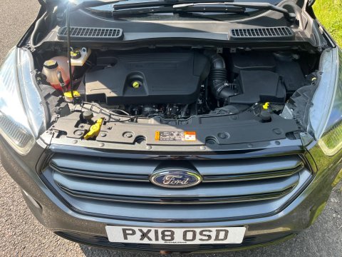 Ford Kuga ST-LINE TDCI 25