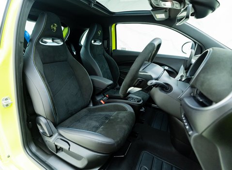 Abarth 500e Scorpionissima 13