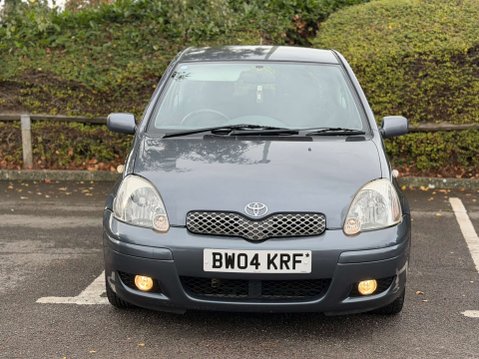 Toyota Yaris 1.3 VVT-i Blue Hatchback 3dr Petrol Manual (133 g/km, 85 bhp) 4